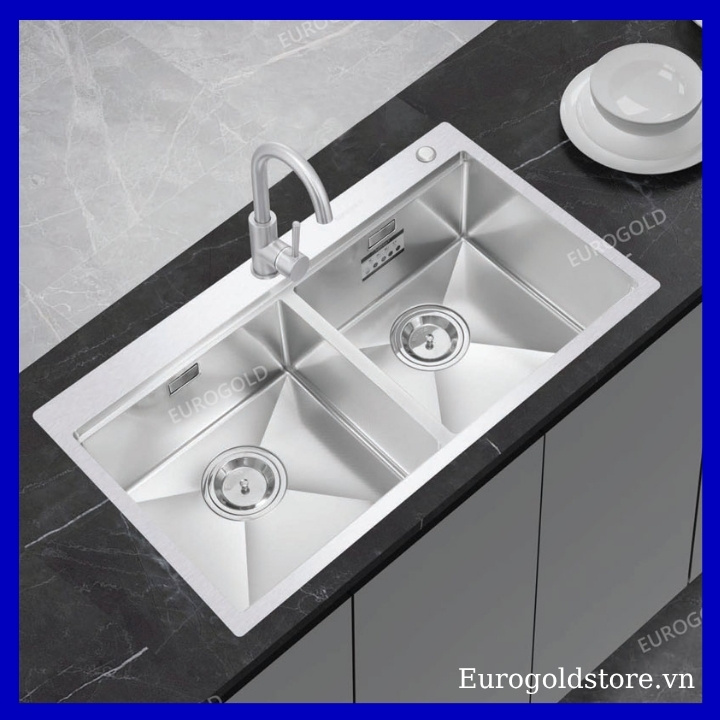Chậu Rửa Bát 2 Hố Lệch Chống Xước Inox 304 Eurogold EUC28250GA Chậu Rửa Bát 2 Hố Lệch Chống Xước Inox 304 Eurogold EUC28250GA