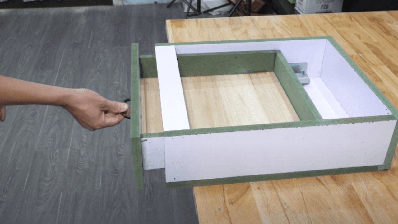 Những sai lầm chí mạng cần tránh để thanh ray âm không bị kẹt rít hỏng hóc